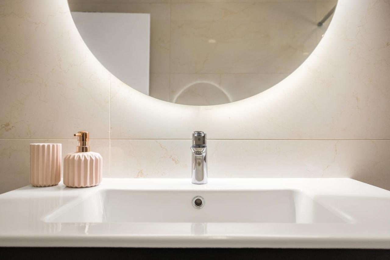 Luxury Apartments Lotus&Lovor Pula Exterior photo